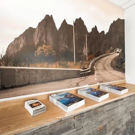 Hotel Senja Finnsnes