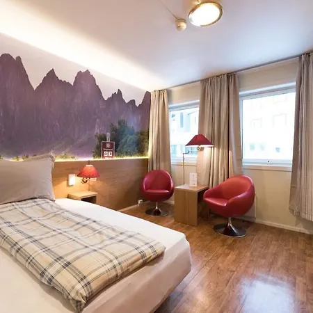 Hotel Senja Finnsnes